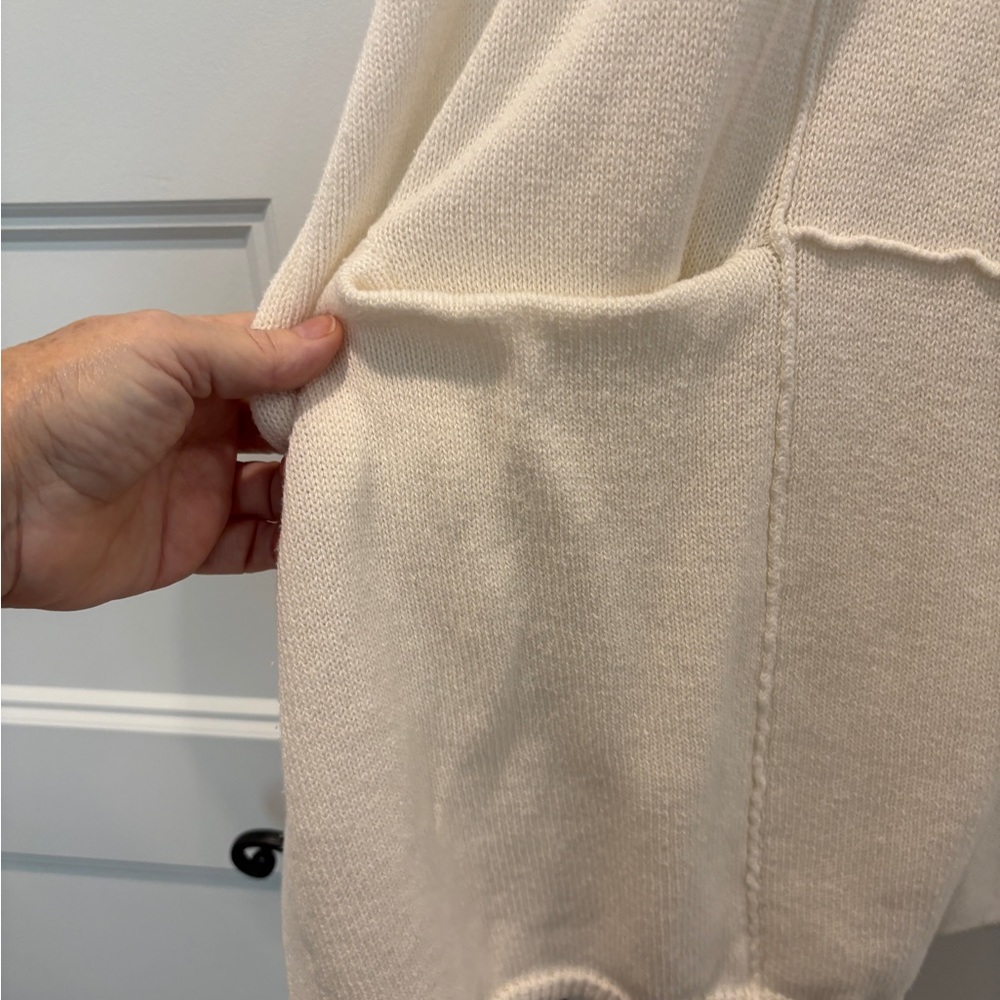 SWEATER BUNDLE- WONDERLY BRAND CREAM CARDIGAN and
TIME AND TRUE TUNIC SWEATER - Picture 5 of 16